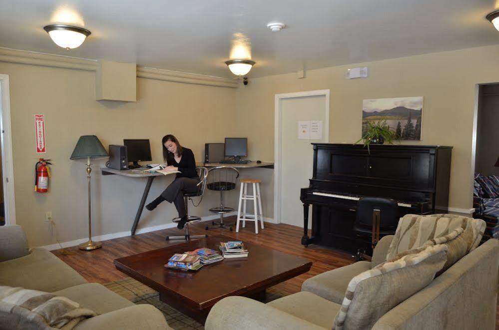Bent Prop Inn & Hostel Of Alaska - Downtown Anchorage Luaran gambar