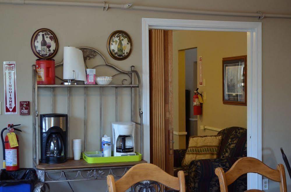 Bent Prop Inn & Hostel Of Alaska - Downtown Anchorage Luaran gambar